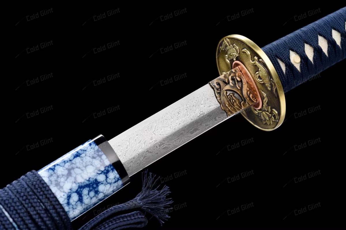 Auspicious Cloud - Hundred-Fold Patterned Steel, Katana