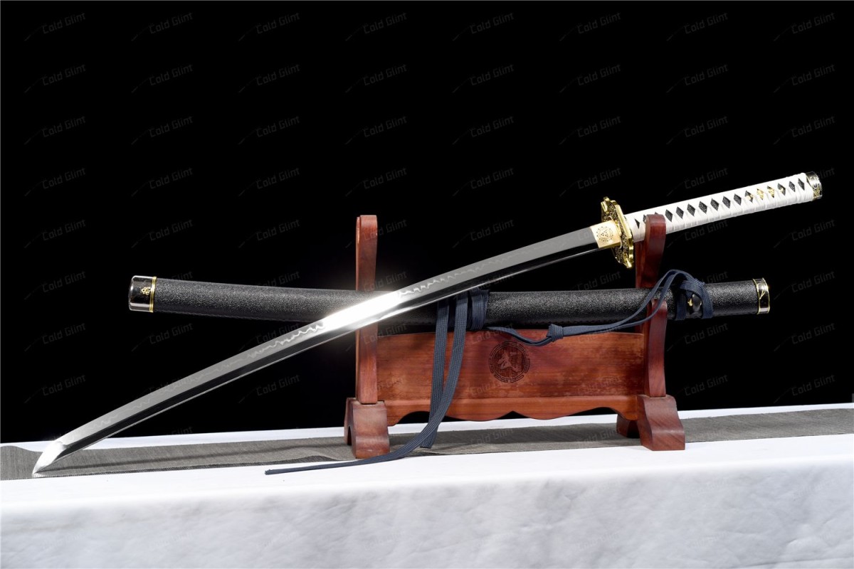 Yamato - Clay-Tempered Blade, Devil May Cry 5, Katana